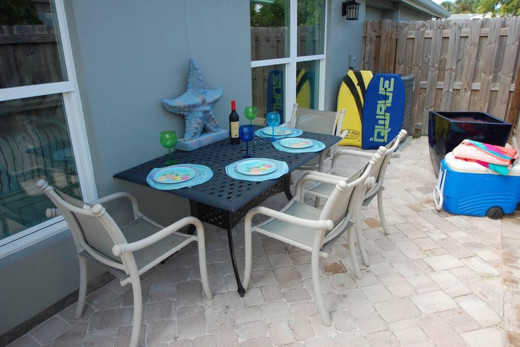 Bahamian Cottage - Heated Pool Walk To The Beach Cocoa Beach Eksteriør bilde